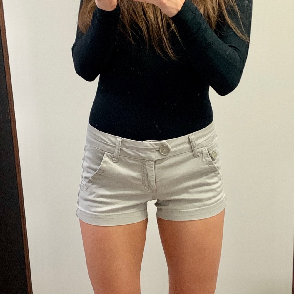 Juniors short shorts K